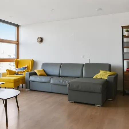 Lägenhet Bright 1br In Euralille District, Close To Stations And Old - Welkeys