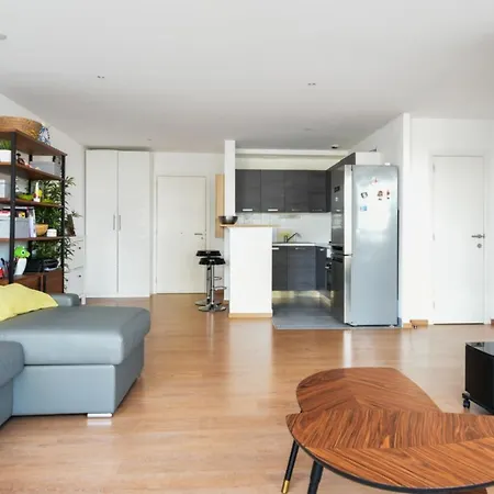 Bright 1br In Euralille District, Close To Stations And Old - Welkeys *