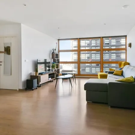 Lägenhet Bright 1br In Euralille District, Close To Stations And Old - Welkeys